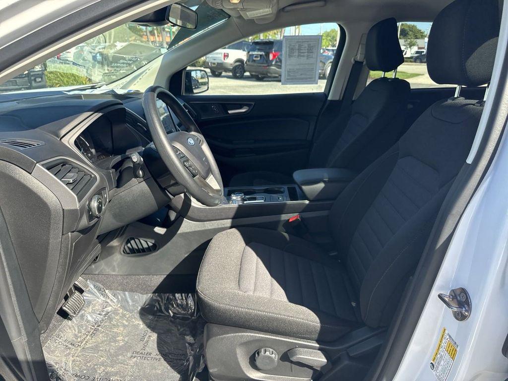 new 2024 Ford Edge car, priced at $32,900