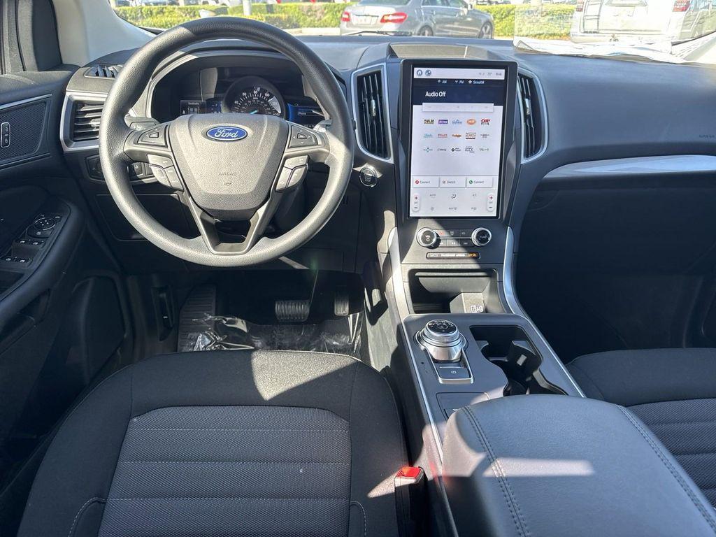 new 2024 Ford Edge car, priced at $32,900
