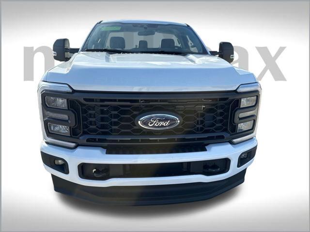 new 2025 Ford F-350 car, priced at $53,458
