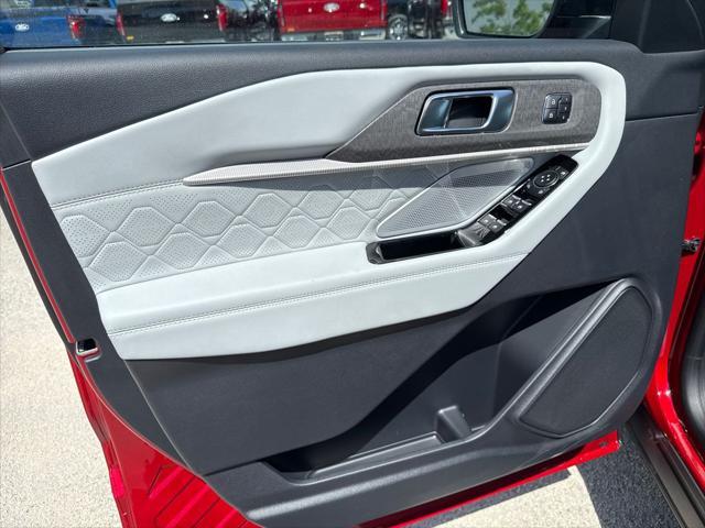 new 2025 Ford Explorer car, priced at $55,024