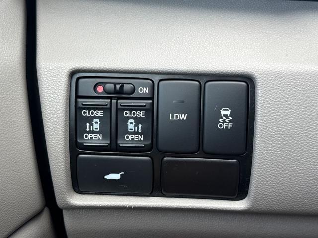used 2016 Honda Odyssey car, priced at $13,900