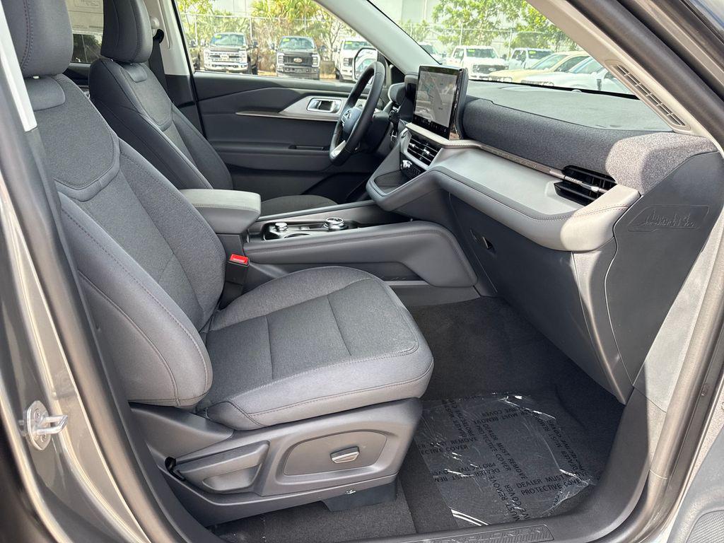 new 2025 Ford Explorer car, priced at $39,410
