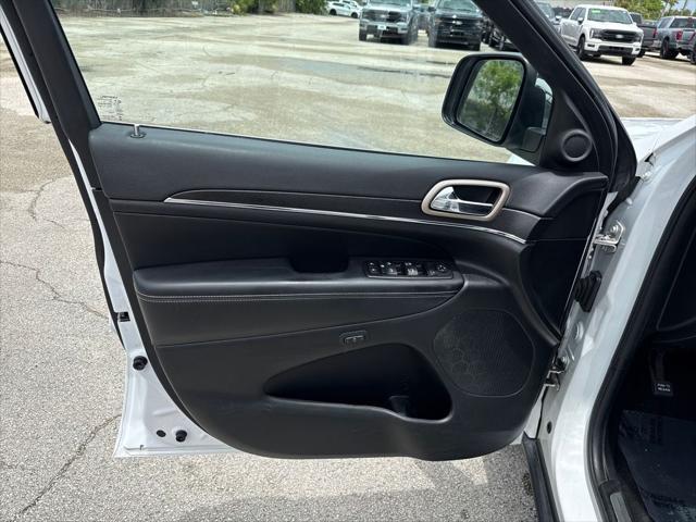 used 2015 Jeep Grand Cherokee car, priced at $12,901