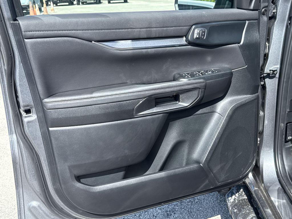 new 2025 Ford Ranger car, priced at $49,950