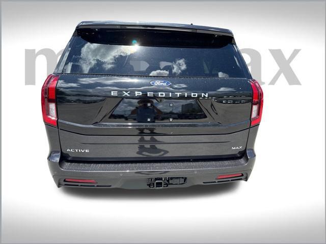 new 2025 Ford Expedition Max car, priced at $70,053