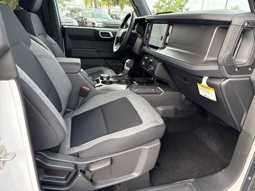 new 2025 Ford Bronco car, priced at $44,373