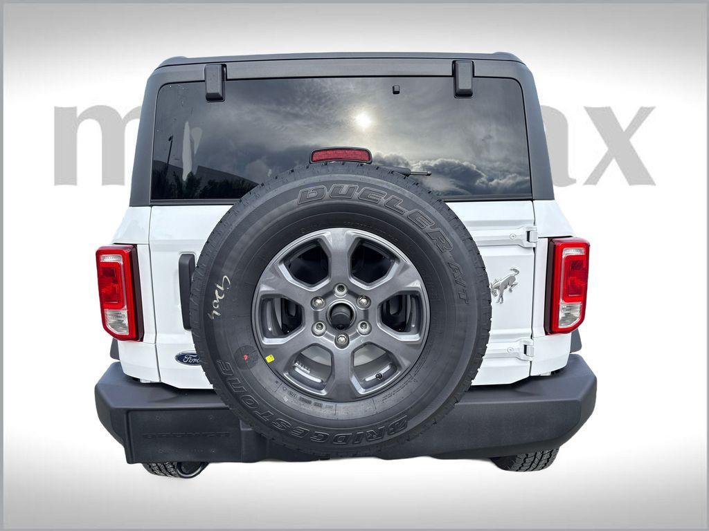new 2025 Ford Bronco car, priced at $44,373