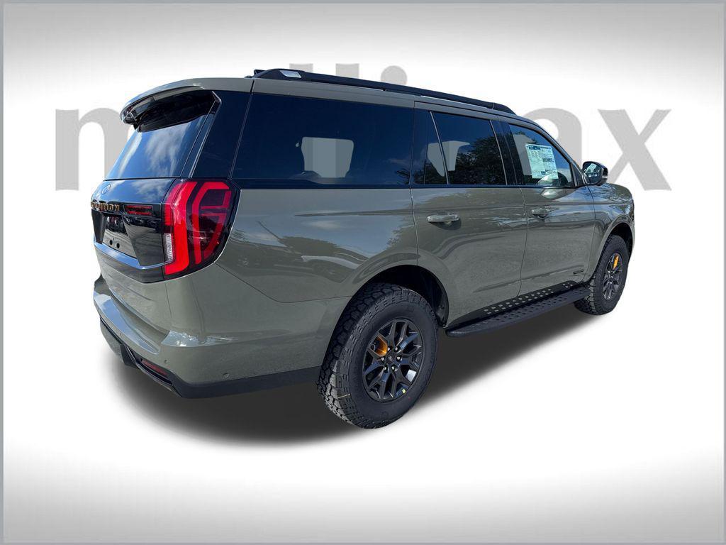 new 2025 Ford Expedition car, priced at $81,418