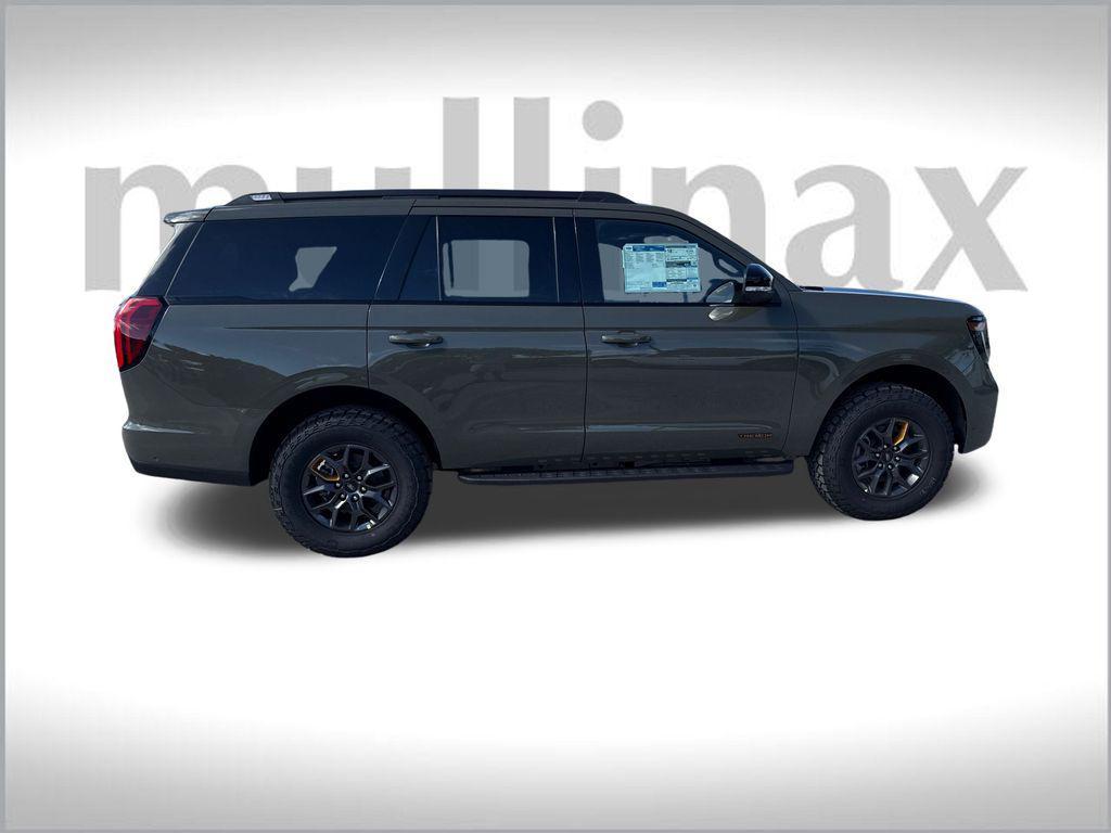 new 2025 Ford Expedition car, priced at $81,418
