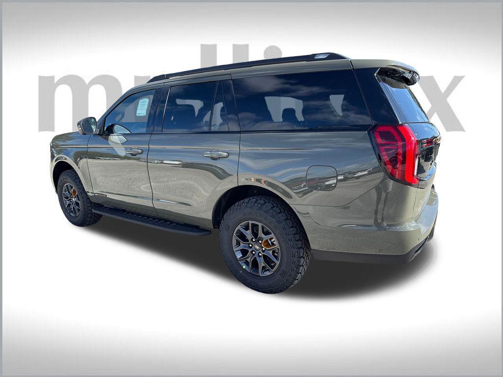 new 2025 Ford Expedition car, priced at $81,418