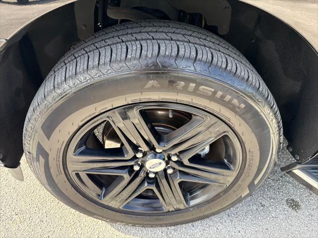used 2018 Ford Expedition car, priced at $17,900