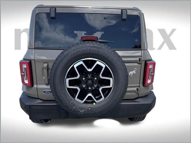 new 2025 Ford Bronco car, priced at $53,507