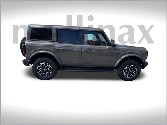 new 2025 Ford Bronco car, priced at $53,507