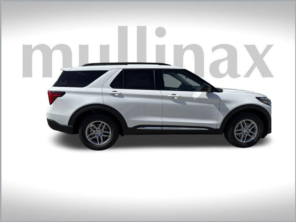 new 2025 Ford Explorer car, priced at $40,157