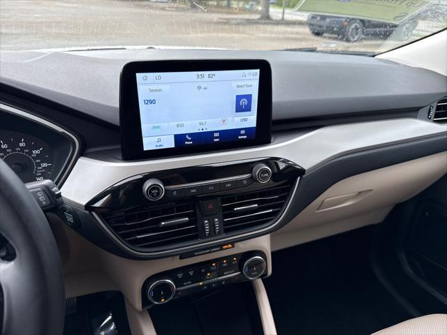 used 2022 Ford Escape car, priced at $23,901