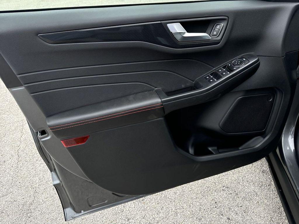 new 2025 Ford Escape car, priced at $26,024
