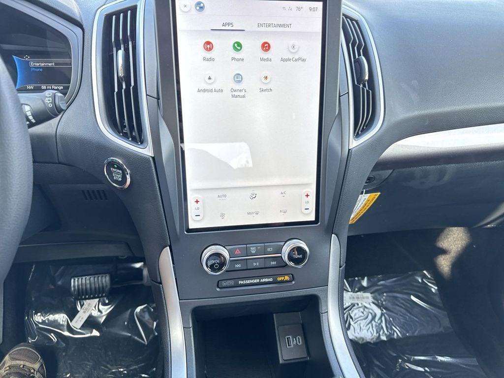 new 2024 Ford Edge car, priced at $32,900
