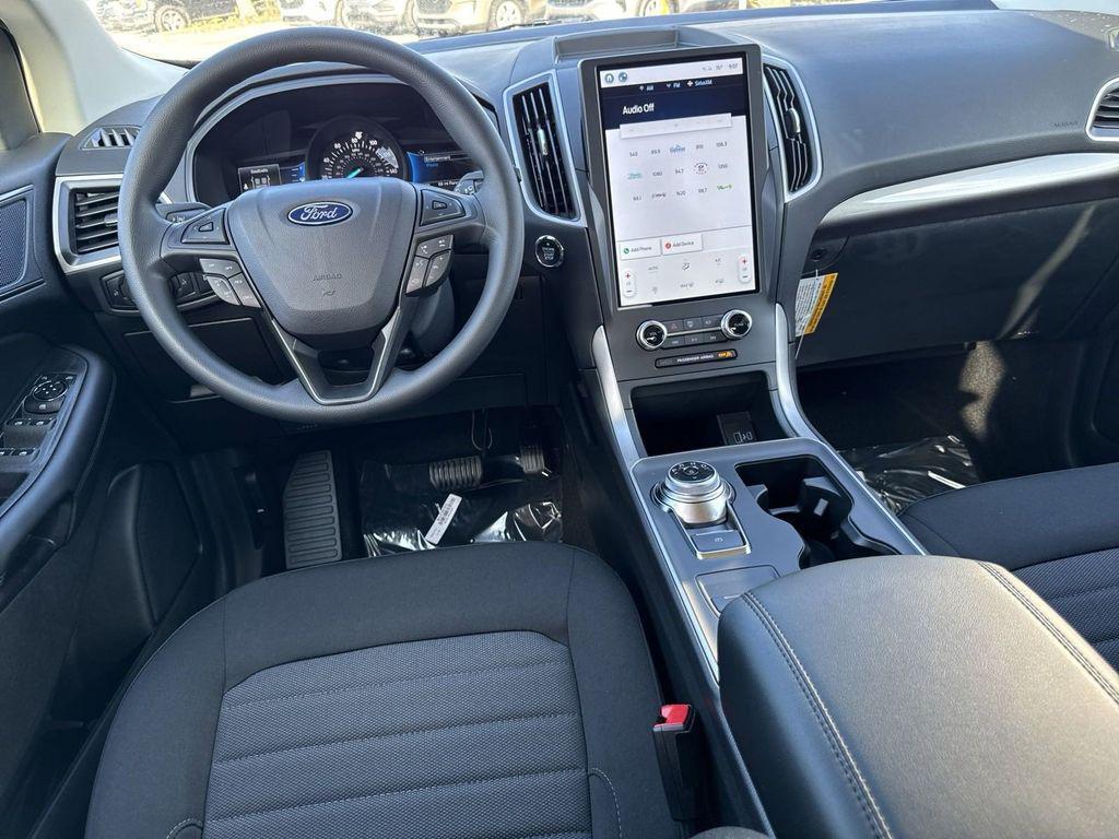 new 2024 Ford Edge car, priced at $32,900