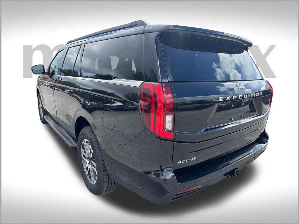 new 2025 Ford Expedition Max car, priced at $70,200