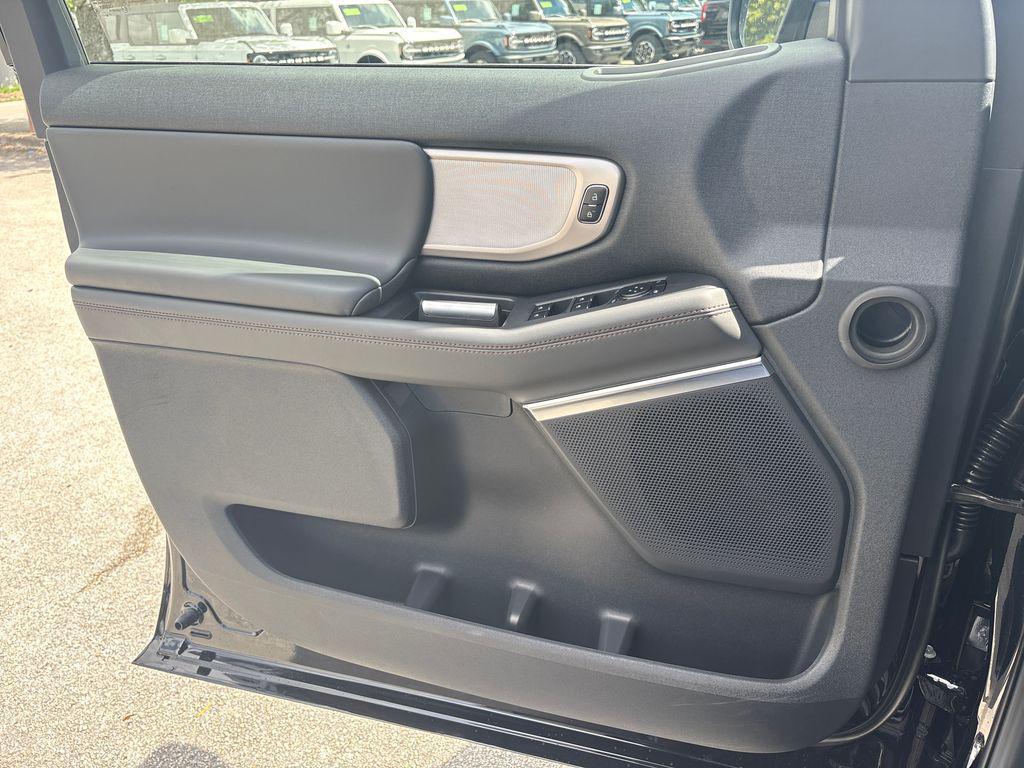 new 2025 Ford Expedition Max car, priced at $70,200