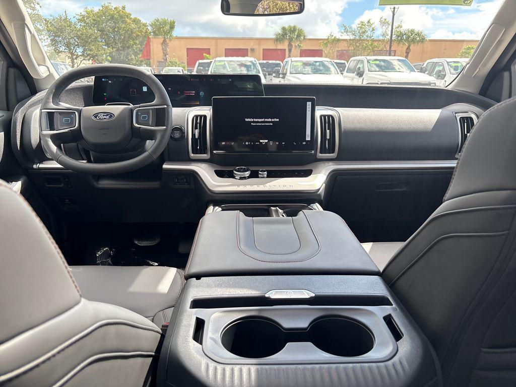 new 2025 Ford Expedition Max car, priced at $70,200