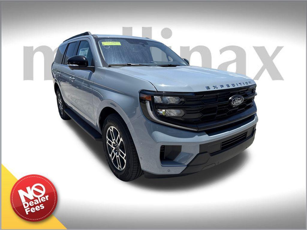 new 2025 Ford Expedition car, priced at $67,632