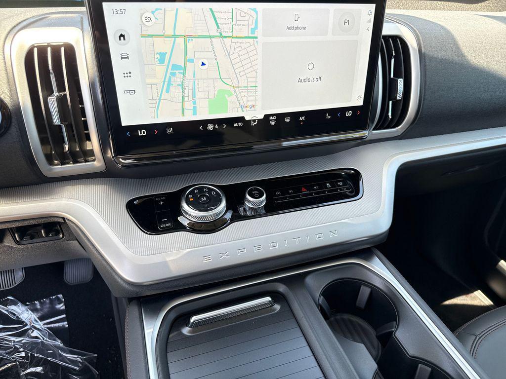 new 2025 Ford Expedition car, priced at $67,632