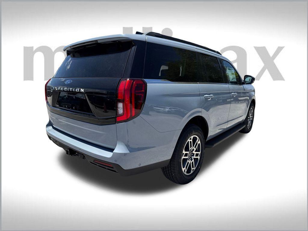 new 2025 Ford Expedition car, priced at $67,632