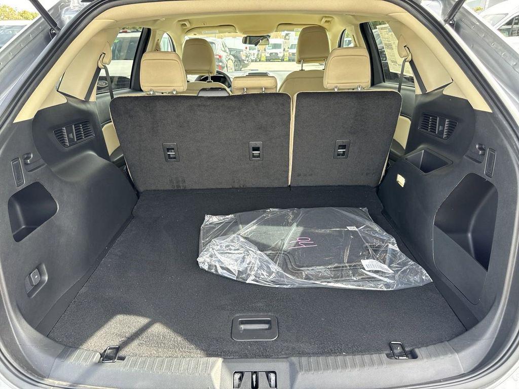 new 2024 Ford Edge car, priced at $32,900