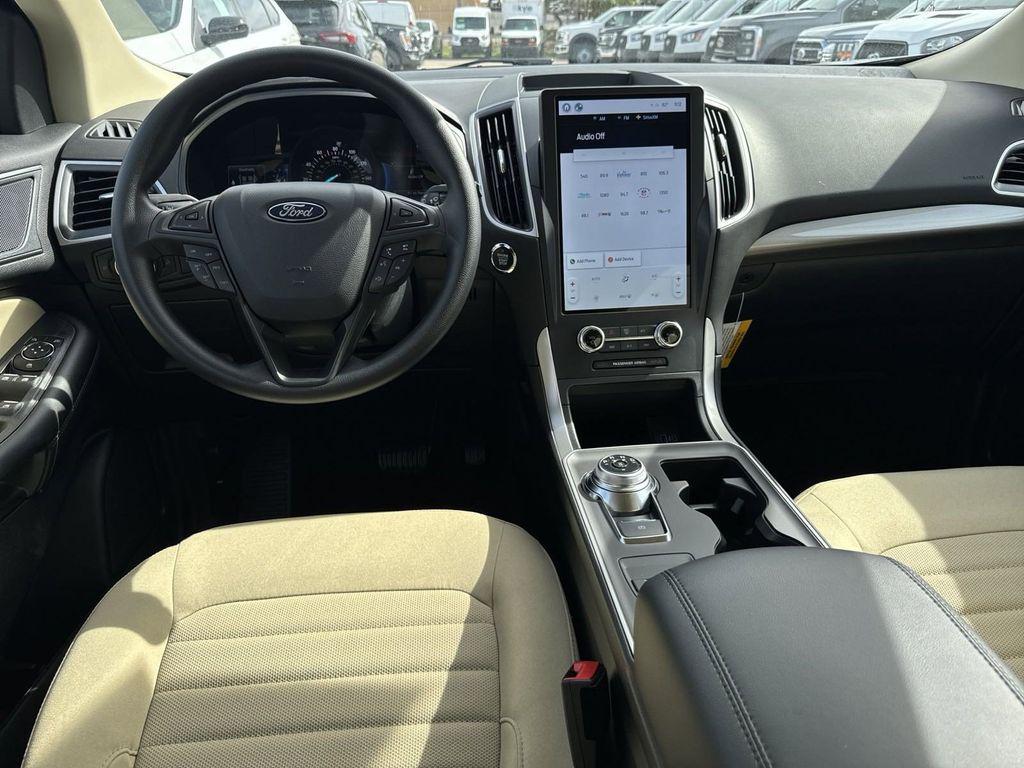 new 2024 Ford Edge car, priced at $32,900