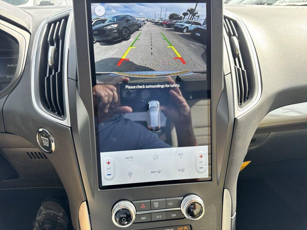 new 2024 Ford Edge car, priced at $32,900