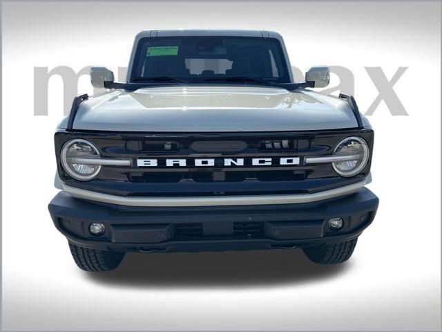 new 2025 Ford Bronco car, priced at $53,507