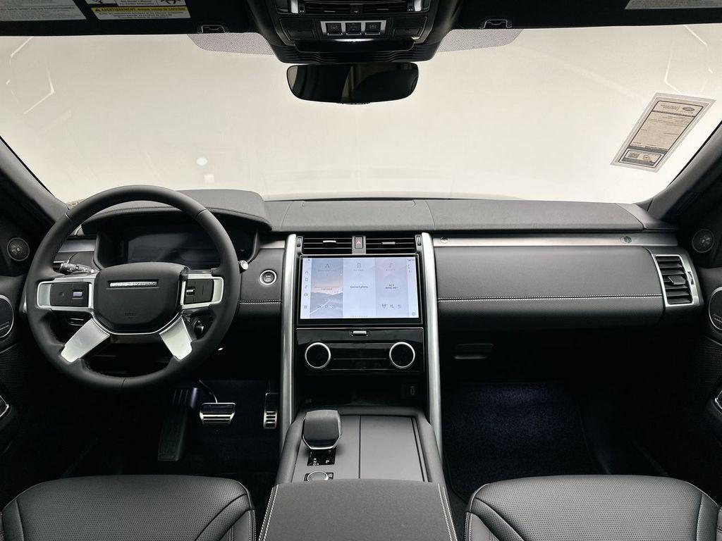 new 2026 Land Rover Discovery car, priced at $78,731