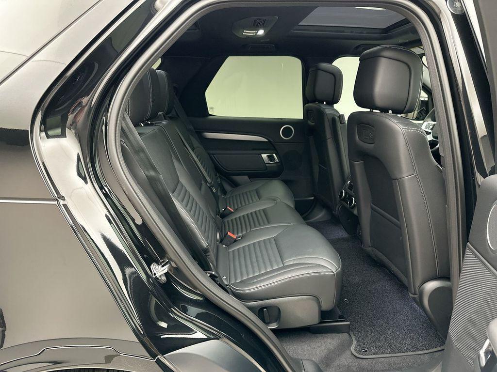 new 2026 Land Rover Discovery car, priced at $78,731