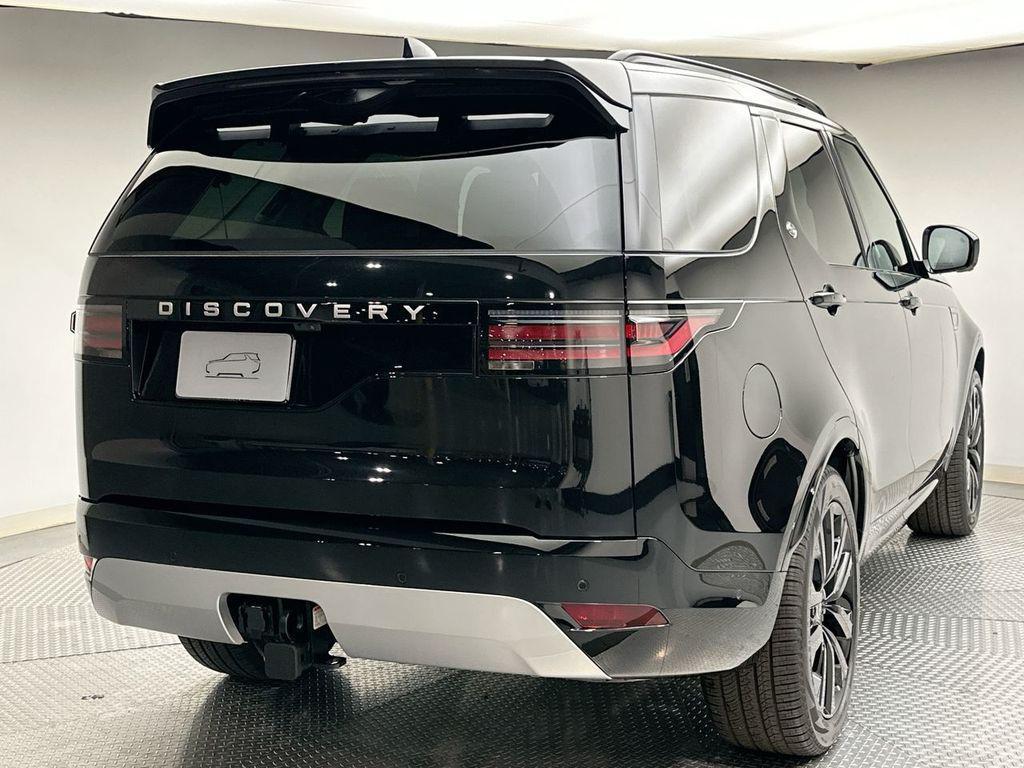 new 2026 Land Rover Discovery car, priced at $78,731