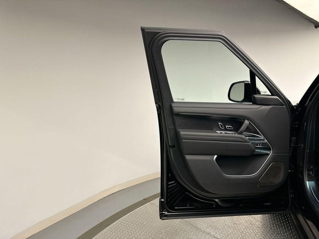 new 2025 Land Rover Range Rover car, priced at $194,405