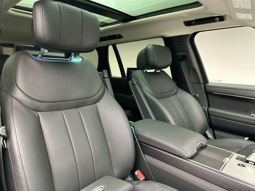 new 2025 Land Rover Range Rover car, priced at $194,405