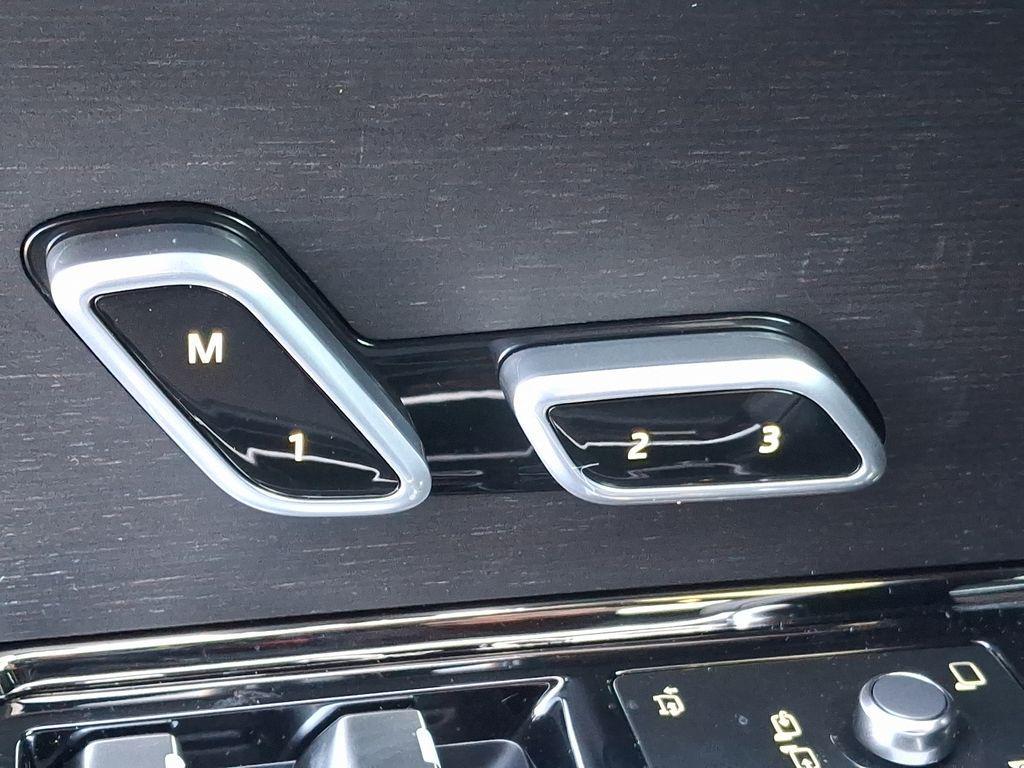 new 2025 Land Rover Range Rover Sport car, priced at $128,430