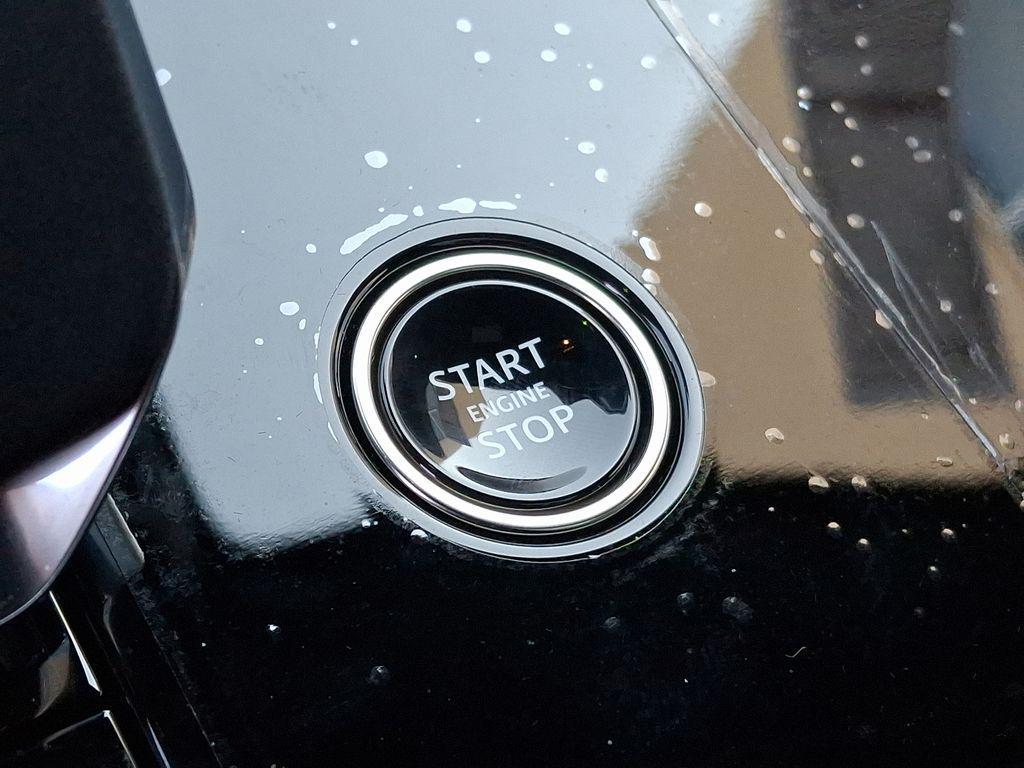 new 2025 Land Rover Range Rover Sport car, priced at $128,430