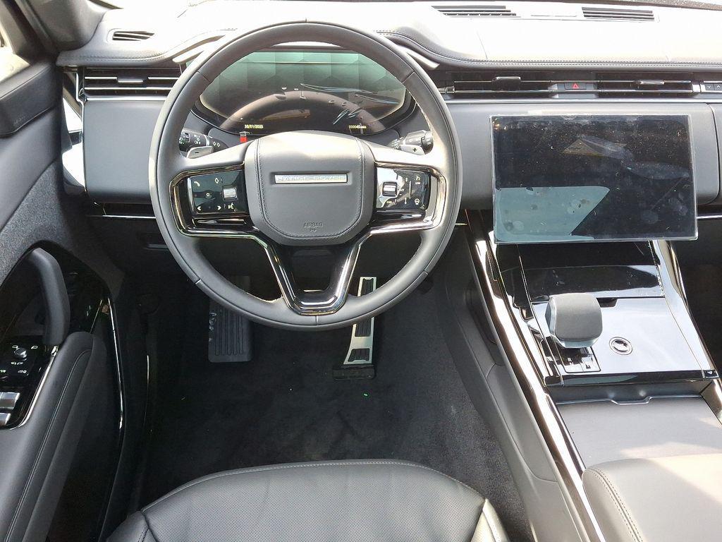 new 2025 Land Rover Range Rover Sport car, priced at $105,445