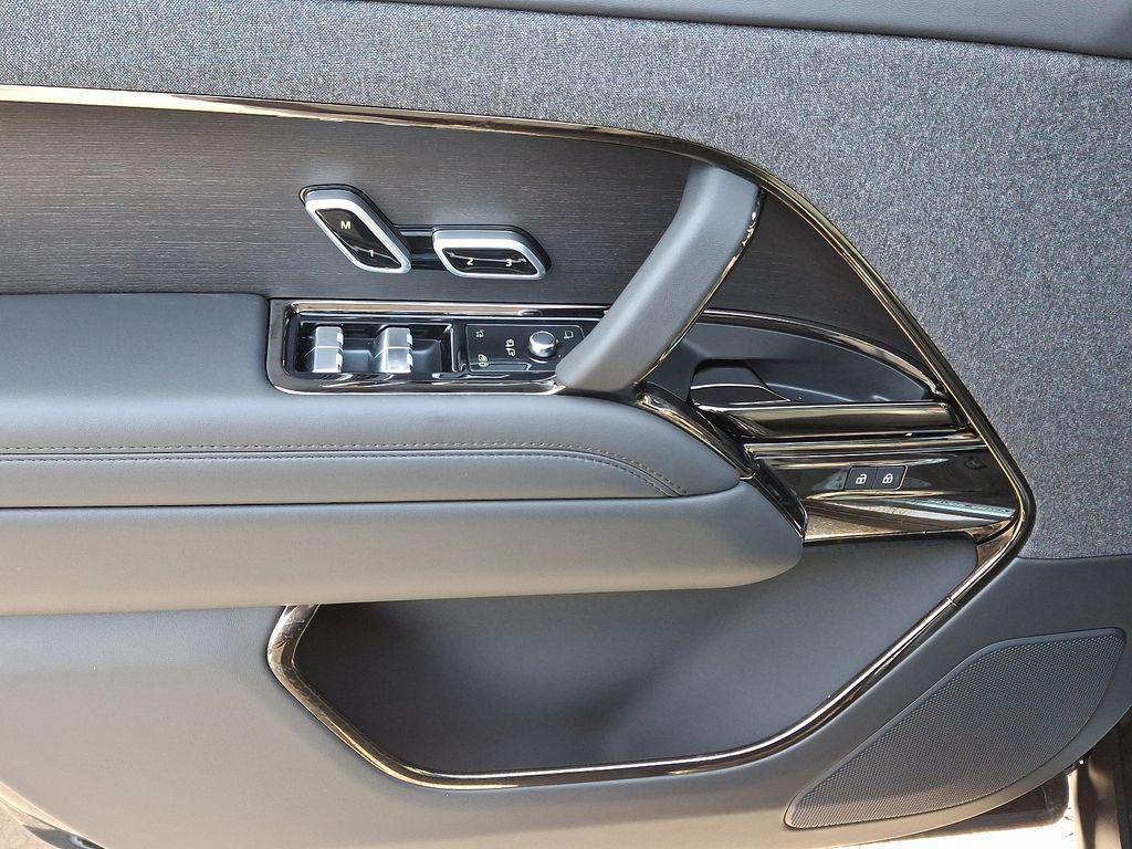 new 2025 Land Rover Range Rover Sport car, priced at $105,445