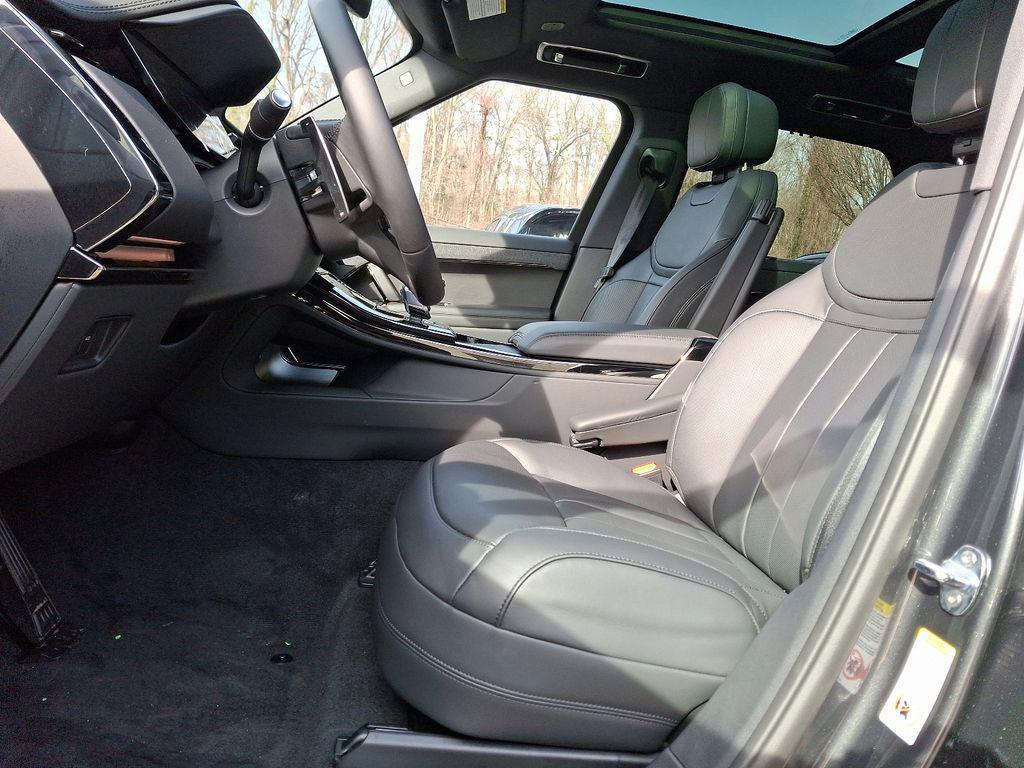 new 2025 Land Rover Range Rover Sport car, priced at $105,445