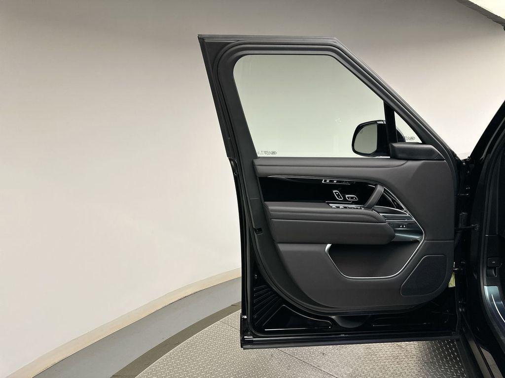 new 2025 Land Rover Range Rover car, priced at $156,285