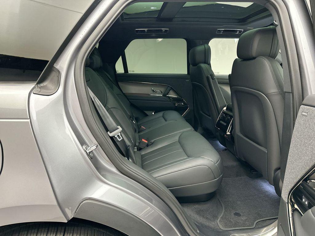 new 2025 Land Rover Range Rover Sport car, priced at $91,585