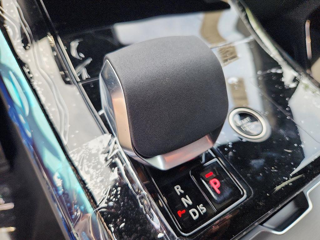 new 2025 Land Rover Range Rover Sport car, priced at $122,445