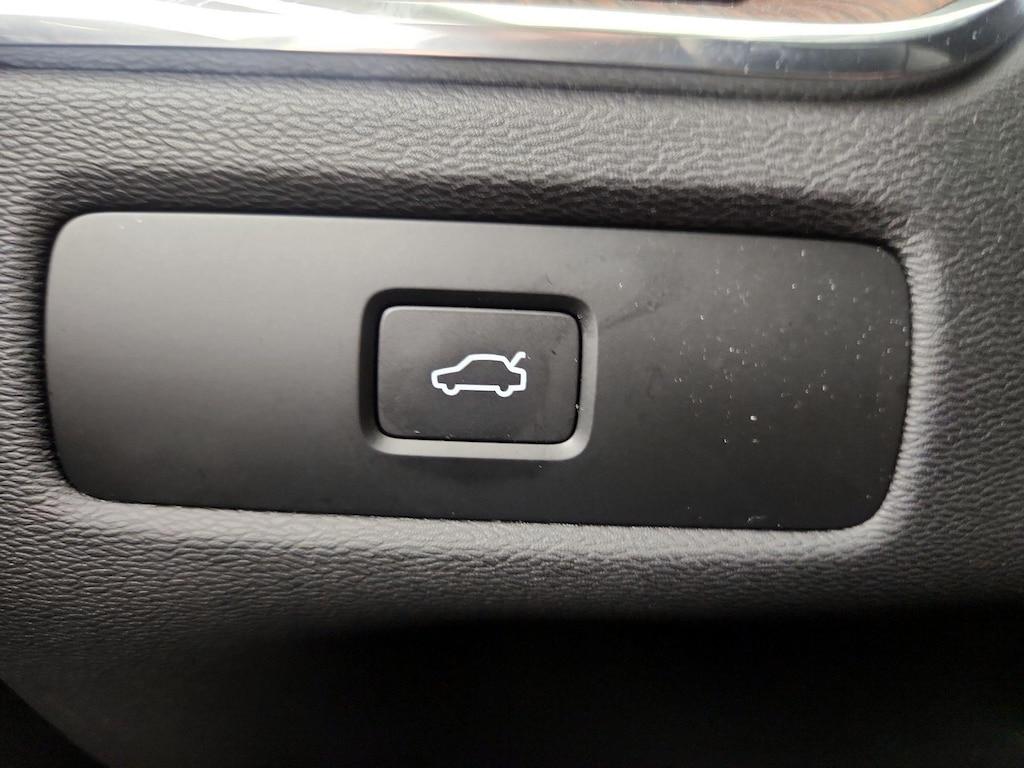 used 2024 Volvo XC60 car, priced at $39,998