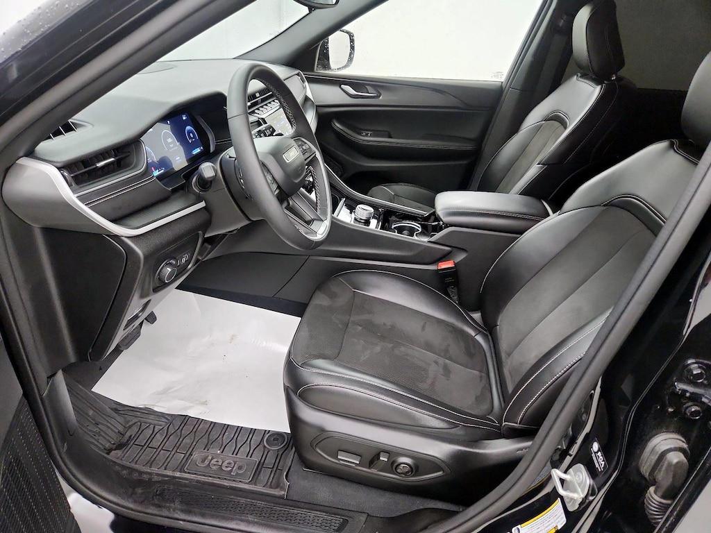 used 2023 Jeep Grand Cherokee car, priced at $32,998