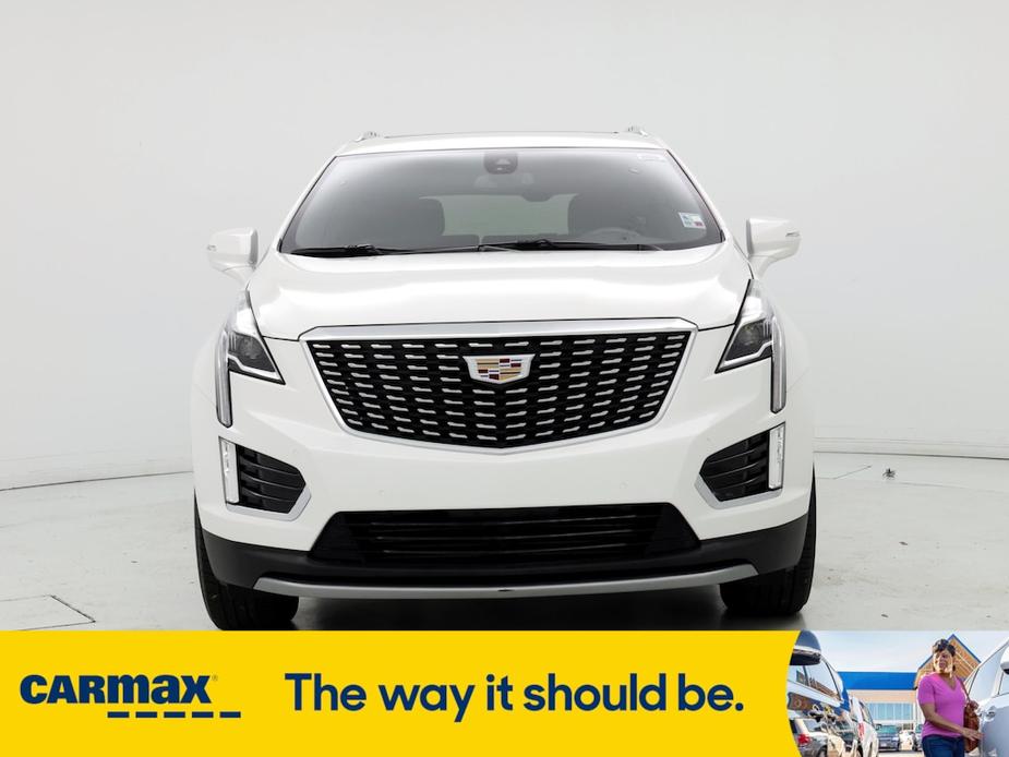 used 2022 Cadillac XT5 car, priced at $34,998