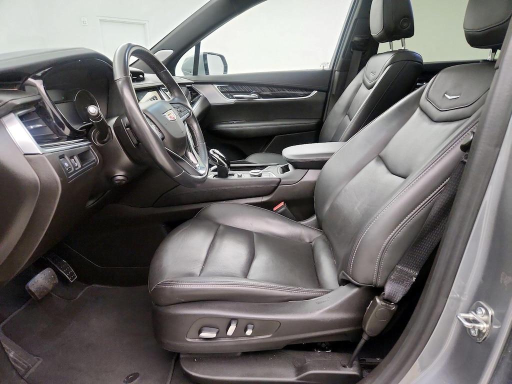 used 2023 Cadillac XT6 car, priced at $31,998