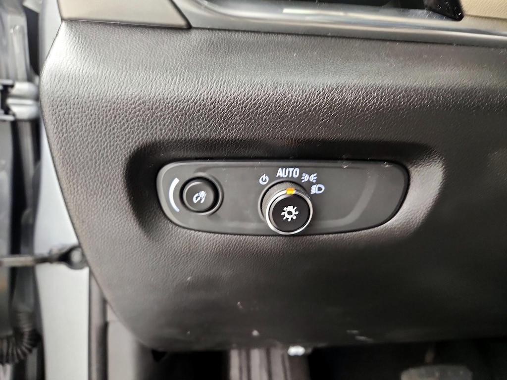 used 2023 Chevrolet Traverse car, priced at $25,998
